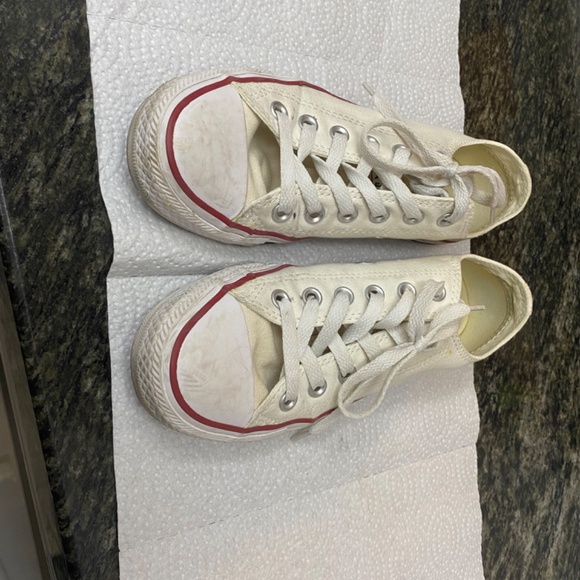 Converse Running Shoe - Picture 2 of 4